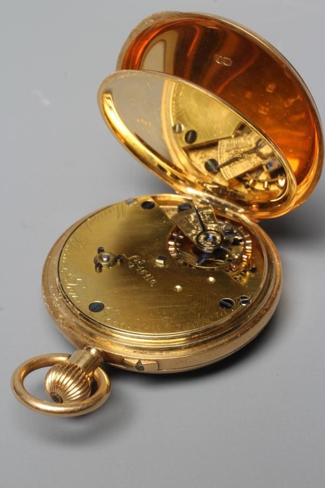A VICTORIAN 18CT GOLD SMALL TOP WIND POCKET WATCH Image