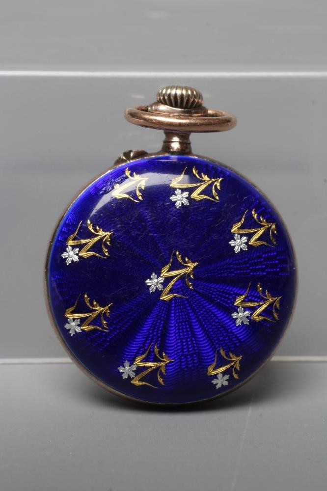 A LADY'S TOP WIND SILVER FOB WATCH Image