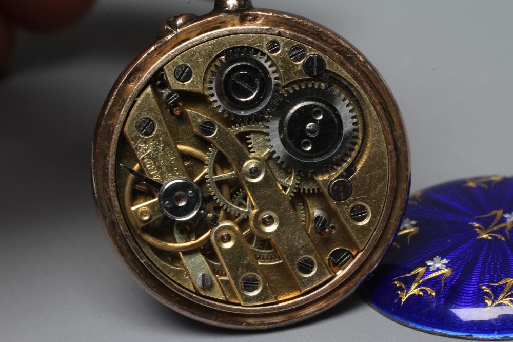 A LADY'S TOP WIND SILVER FOB WATCH Image