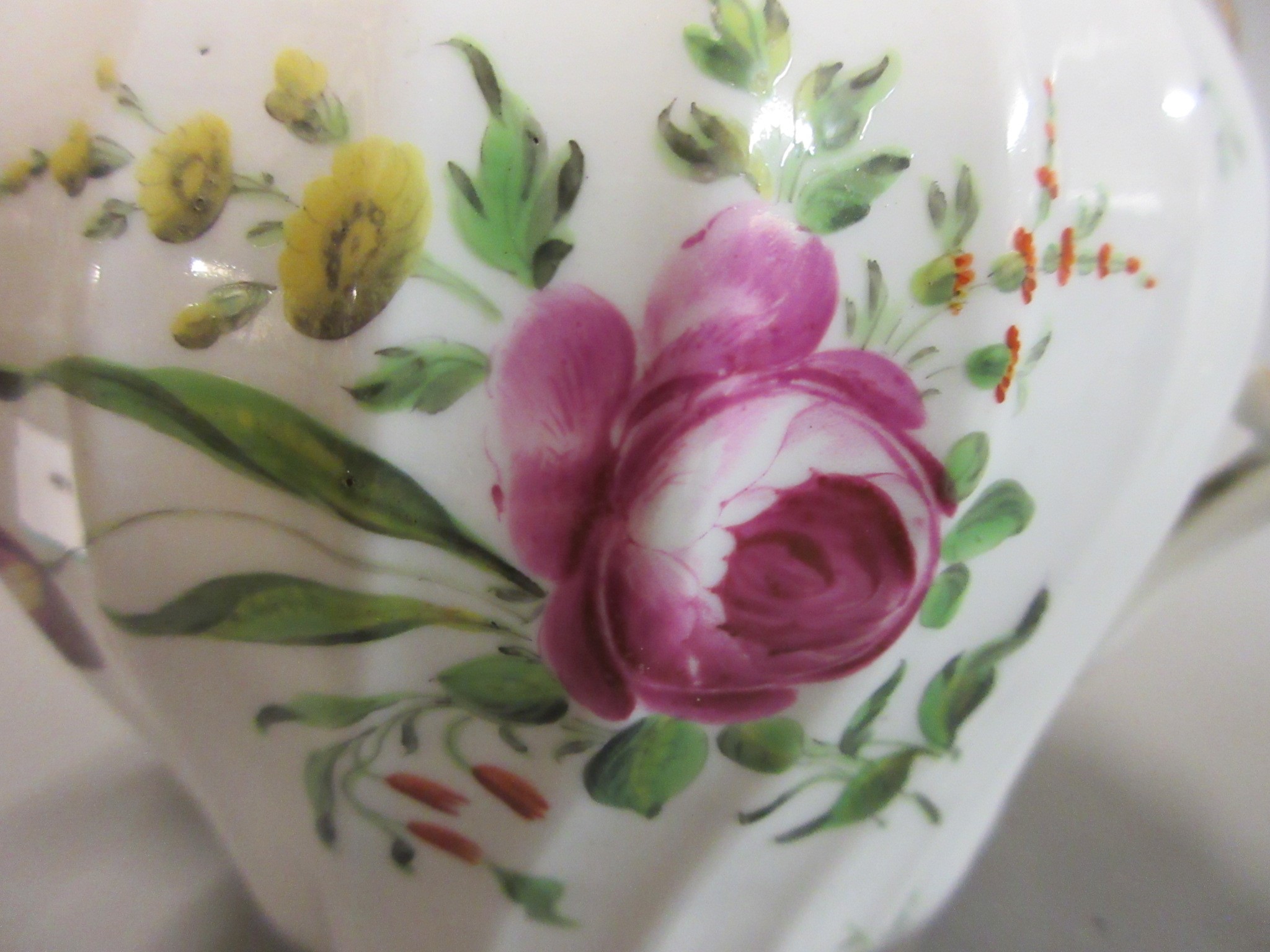 A WORCESTER PORCELAIN TEA AND COFFEE SERVICE Image