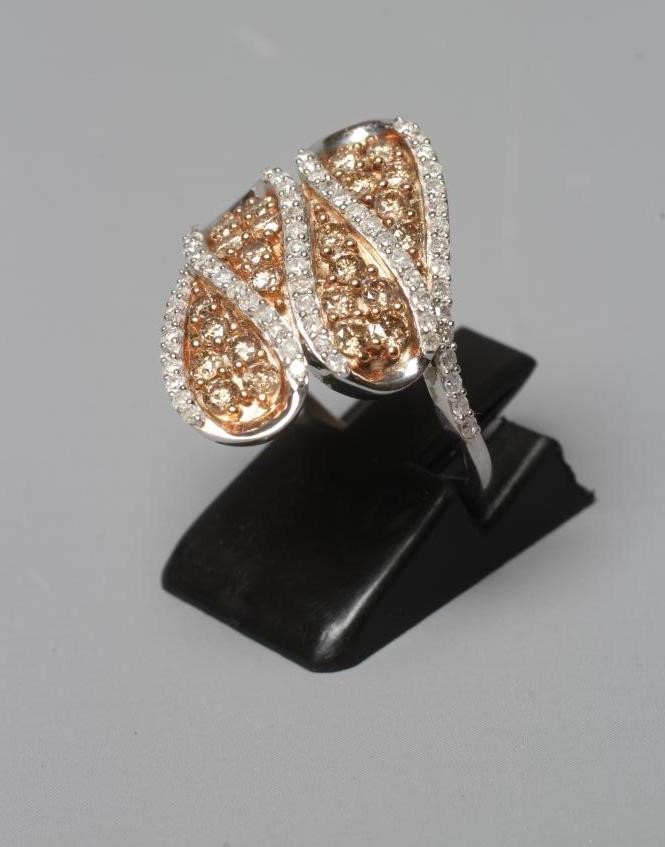 A DIAMOND COCKTAIL RING Image