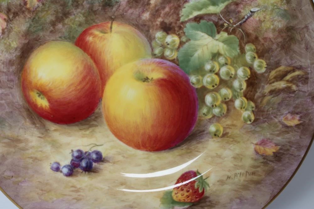 A ROYAL WORCESTER CHINA CABINET PLATE Image