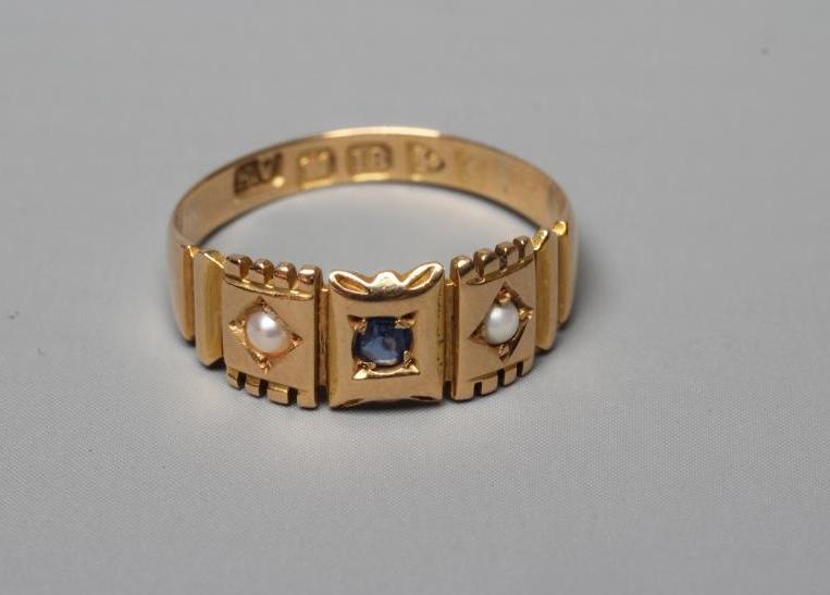 AN EDWARDIAN RING Image