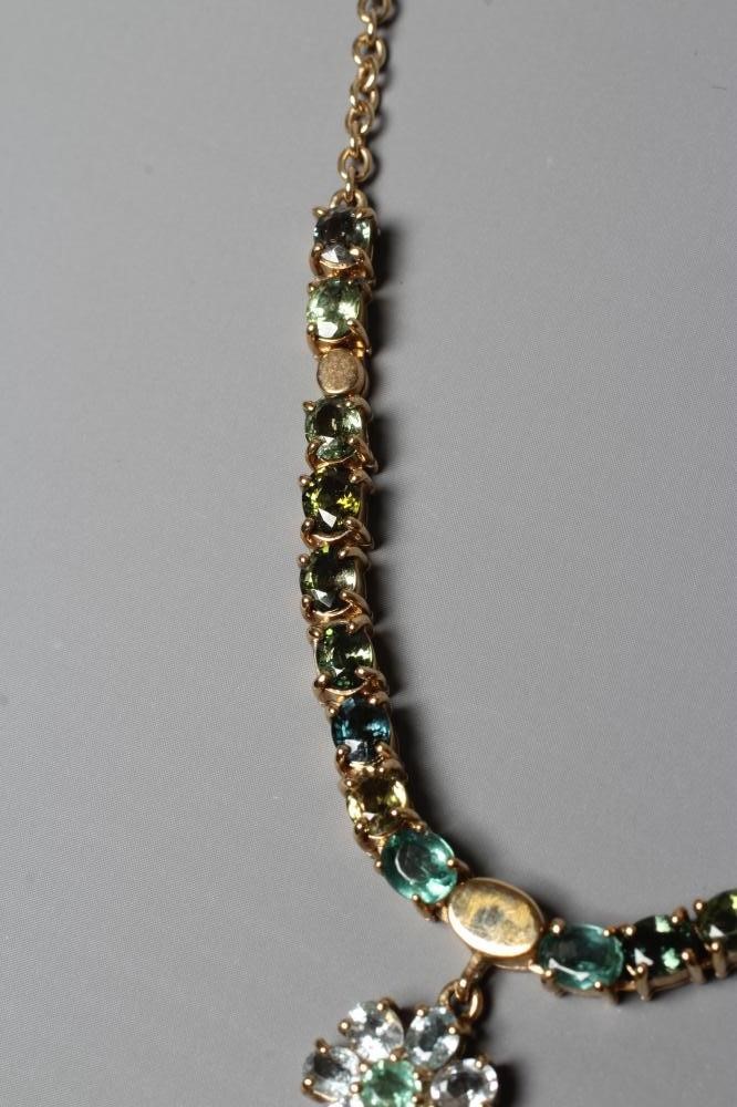 A TOURMALINE FLOWERHEAD NECKLACE Image