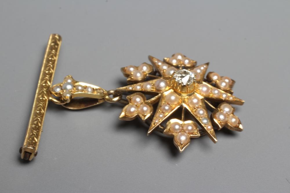 A DIAMOND AND SEED PEARL STAR PENDANT Image