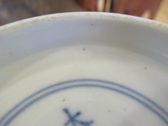 A CHINESE PORCELAIN VASE of baluster form Image