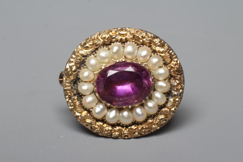 A VICTORIAN AMETHYST BROOCH Image