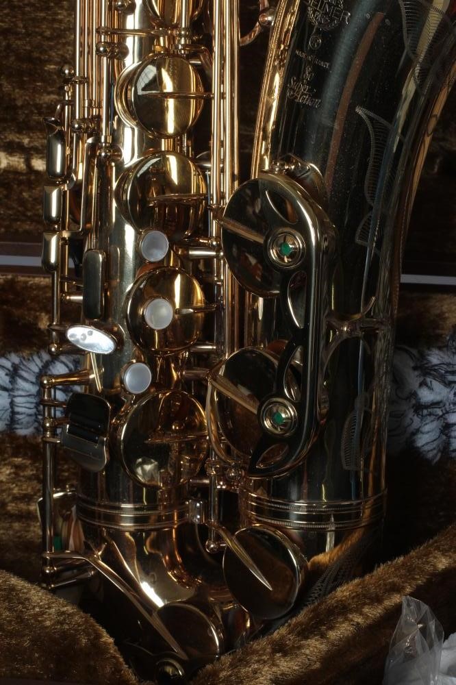 AN HENRI SELMER SUPER ACTION 80 TENOR SAXOPHONE, serial number N330800, with Selmer Jazz mouthpiece Image