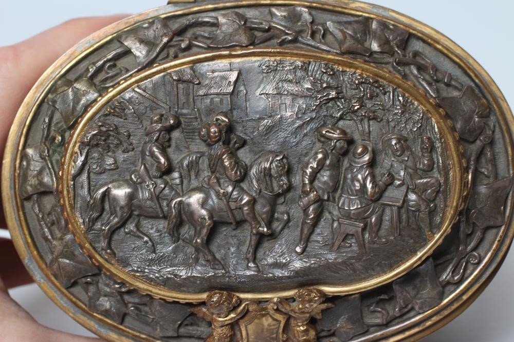 A FRENCH GILDED ORMOLU OVAL JEWELLERY CASKET Image