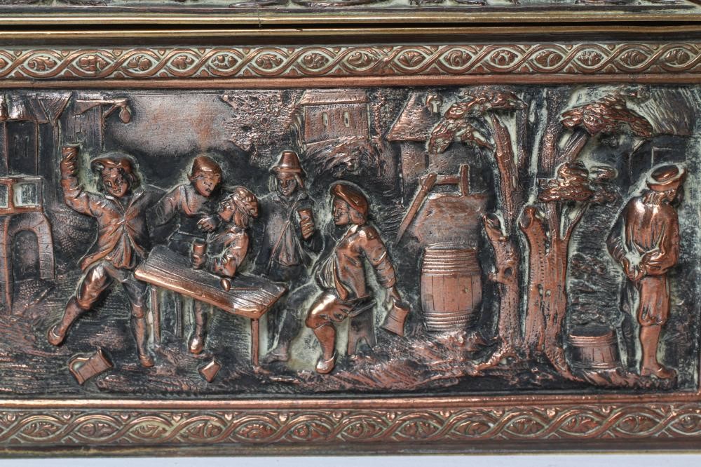 A FRENCH GILDED ORMOLU COPPER OVAL JEWELLERY CASKET Image