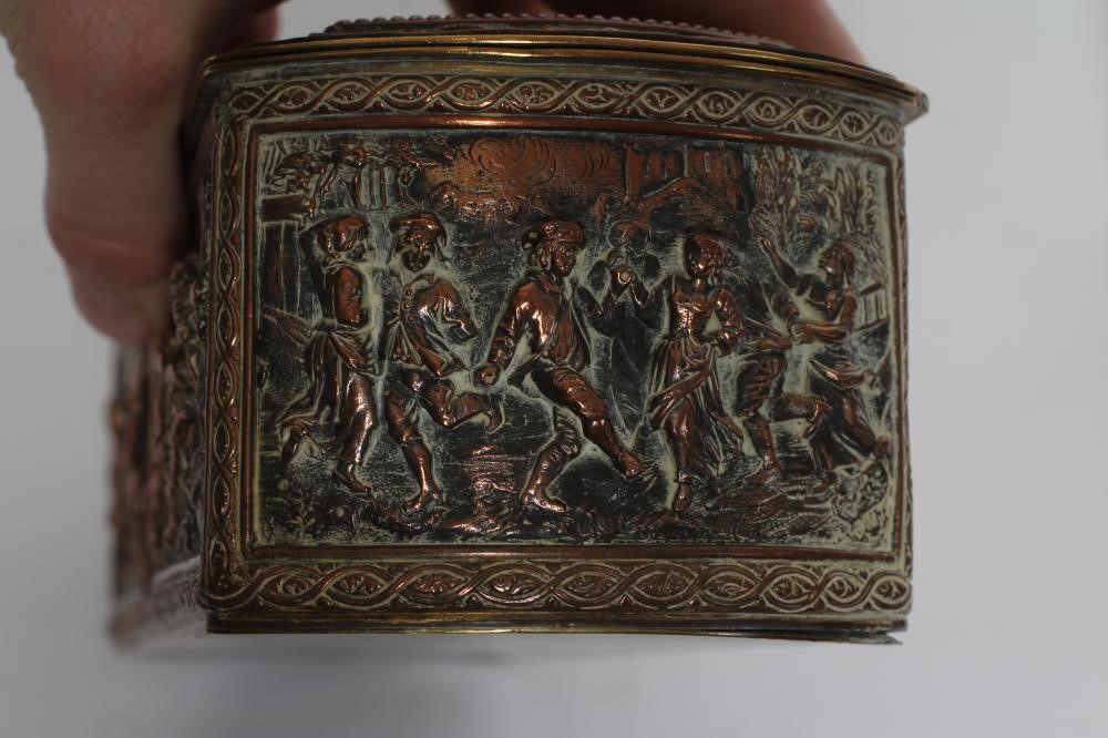 A FRENCH GILDED ORMOLU COPPER OVAL JEWELLERY CASKET Image