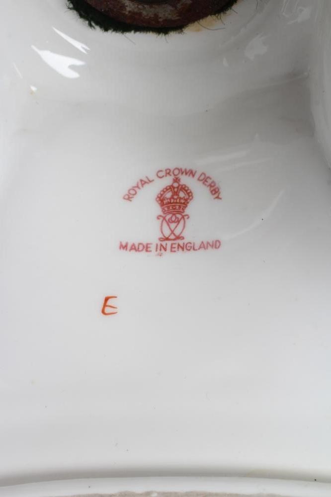 A PAIR OF ROYAL CROWN DERBY CHINA DOLPHN IMARI PATTERN ELECTRIC LAMP BASES Image