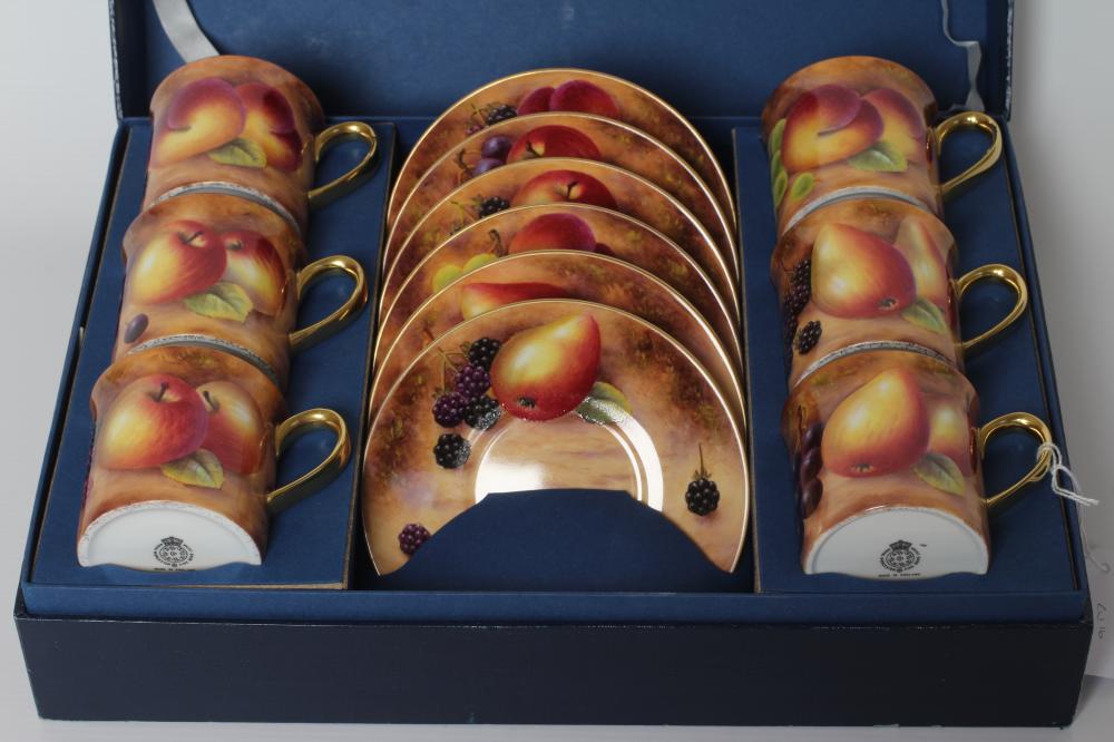 A ROYAL WORCESTER CHINA CABINET COFFEE SET, modern, painted by Steve Smith with fruit still lifes, Image
