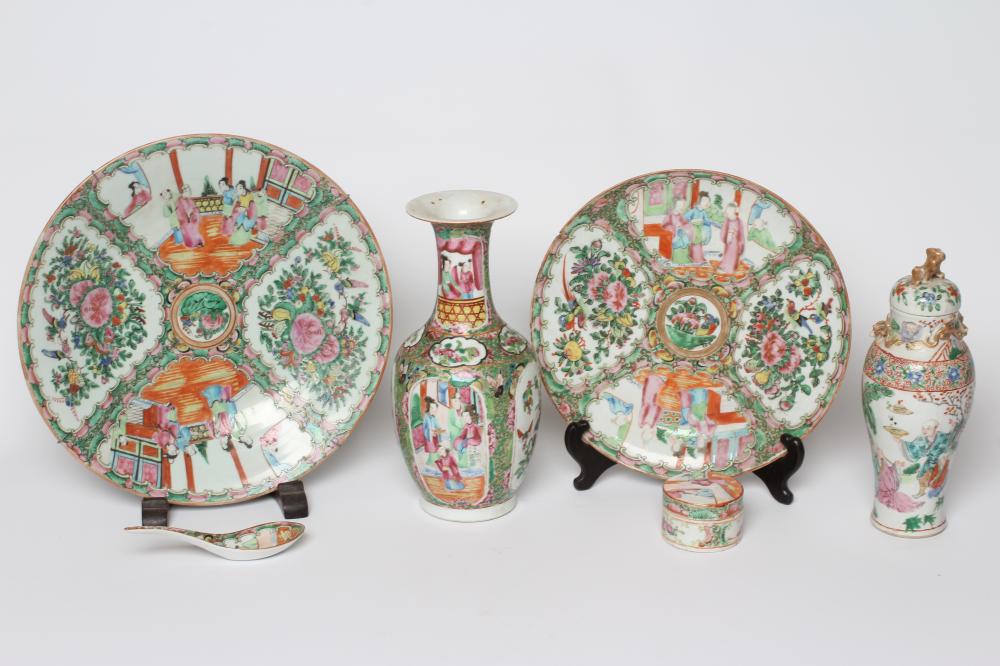 A COLLECTION OF CANTONESE FAMILLE ROSE PORCELAIN comprising a baluster vase Image