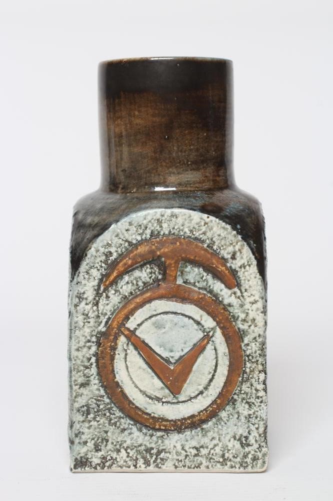 A TROIKA POTTERY SPICE JAR with typical incised panels by Jane Fitzgerald in shades of brown and Image