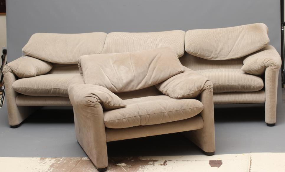 T T MAGISTRETTI (1920-2006) FOR CASSINA Image