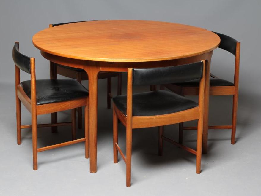 AN H MCINTOSH & CO. KIRKCALDY TEAK DINING SUITE Image