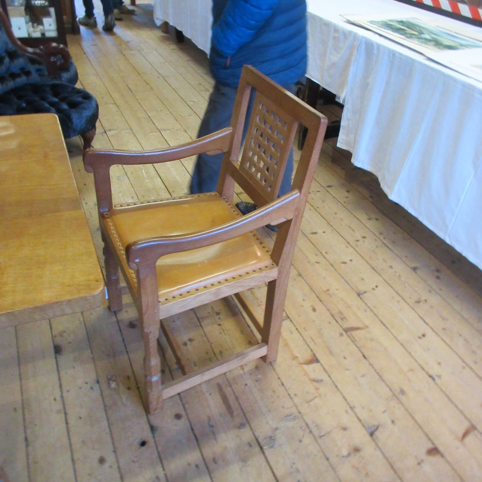 A SET OF SIX ROBERT THOMPSON DINING CHAIRS (4 +2) Image