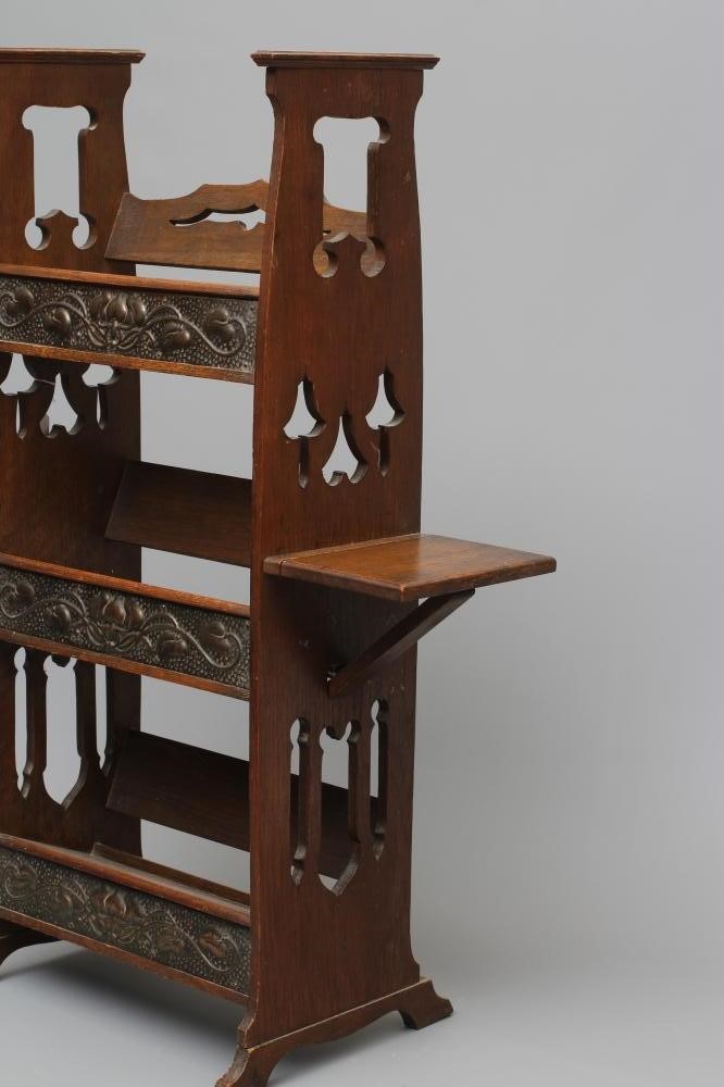 AN ARTS AND CRAFTS OAK BOOKSTAND Image