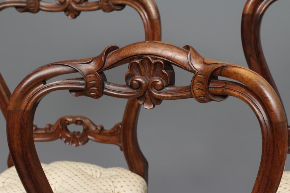 A SET OF SIX VICTORIAN ROSEWOOD DINING CHAIRS button upholstered in a cream and green weave Image