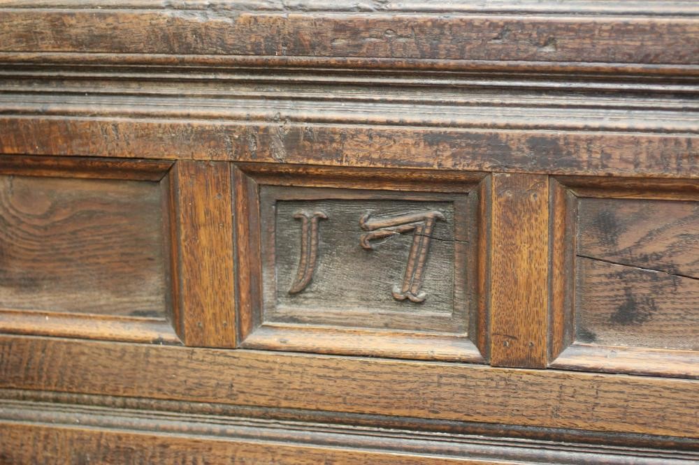 A JOINED OAK SETTLE Image