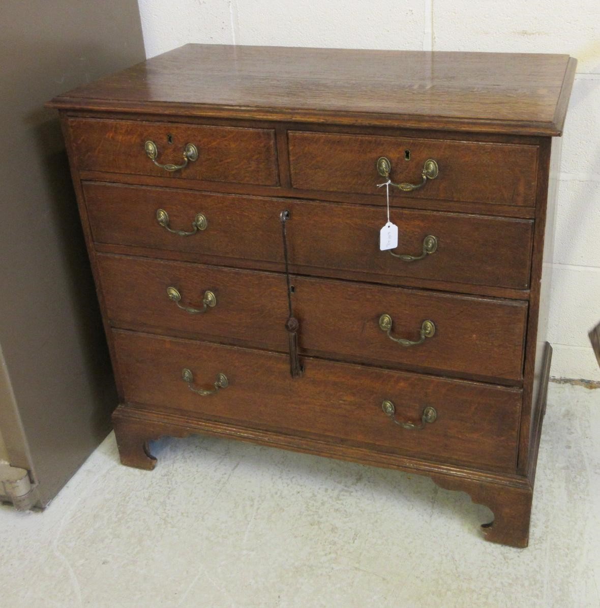 A GEORGIAN OAK STRAIGHT FRONT CHEST Image