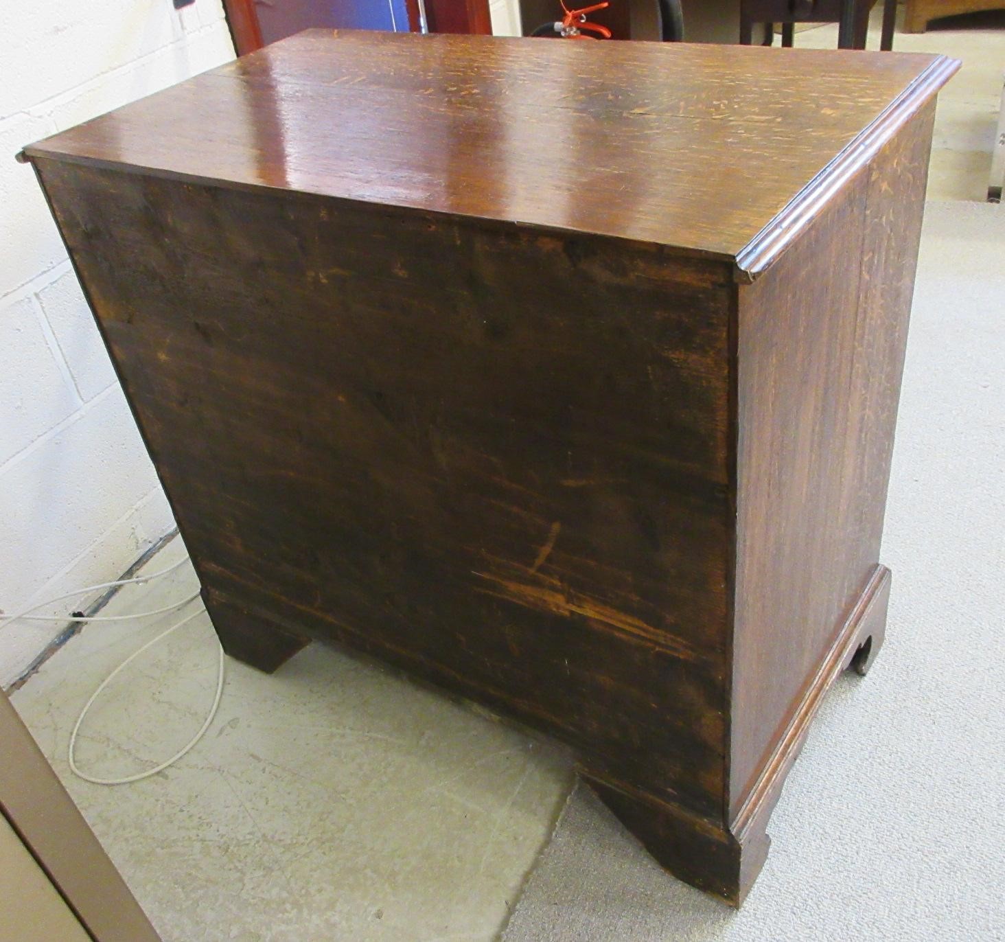 A GEORGIAN OAK STRAIGHT FRONT CHEST Image