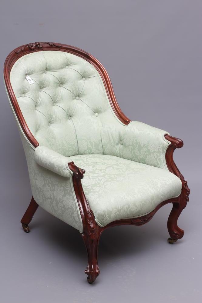 A VICTORIAN MAHOGANY SHOW FRAME SALON ARMCHAIR Image