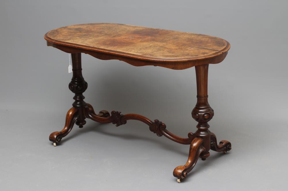 A VICTORIAN WALNUT PILLAR END CENTRE TABLE Image
