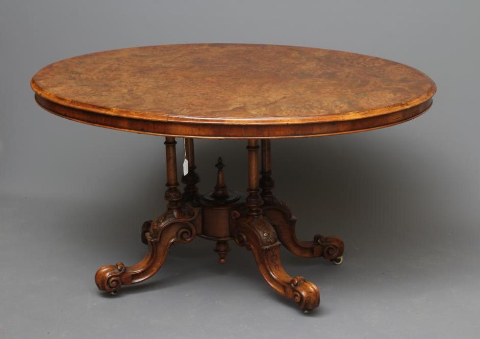 A VICTORIAN WALNUT LOO TABLE Image