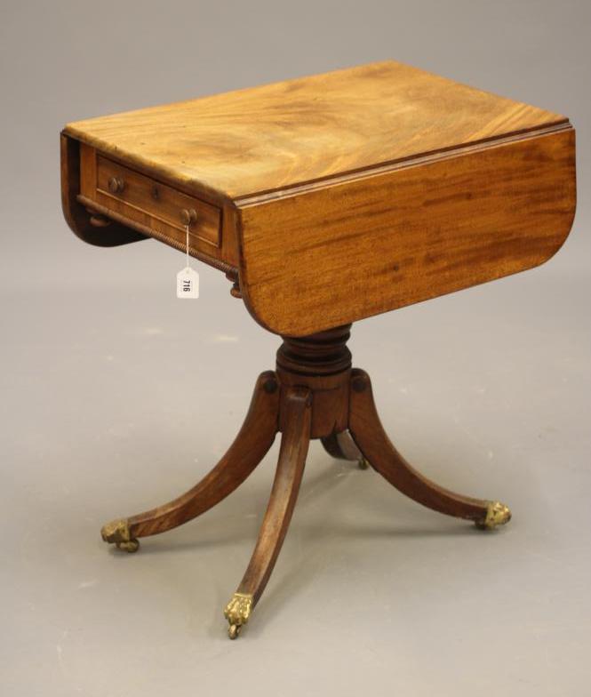 A LATE GEORGIAN MAHOGANY PEMBROKE TABLE Image
