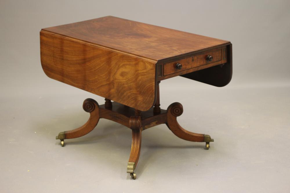 A REGENCY MAHOGANY PEMBROKE TABLE Image