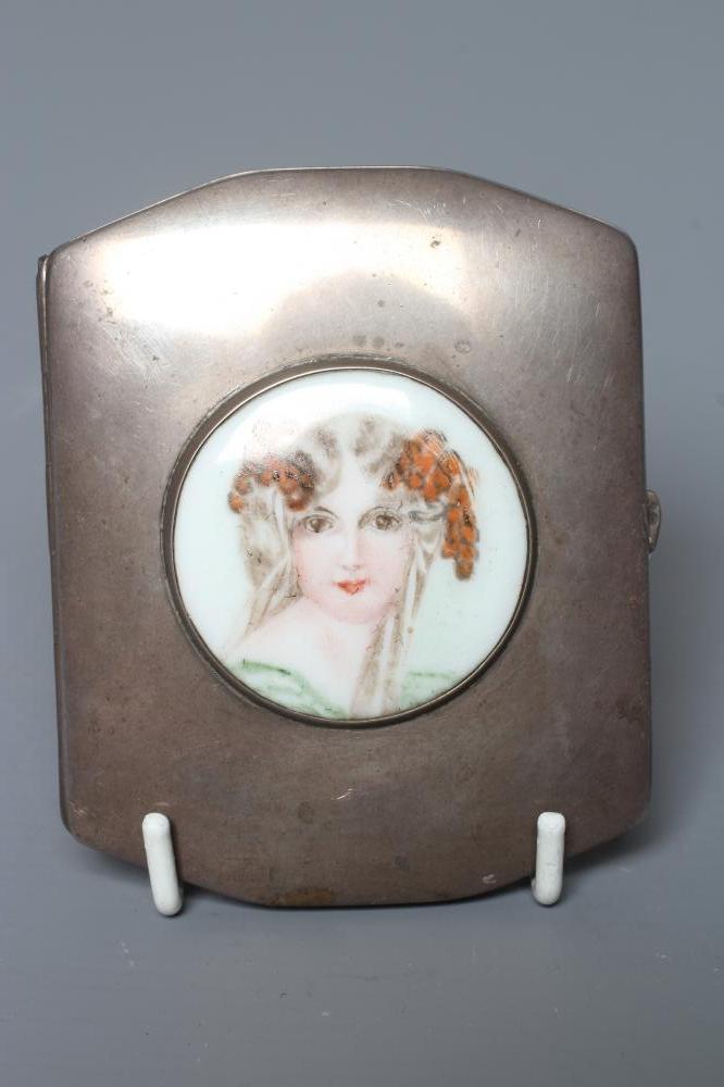 A CONTINENTAL CIGARETTE CASE stamped 830S Image