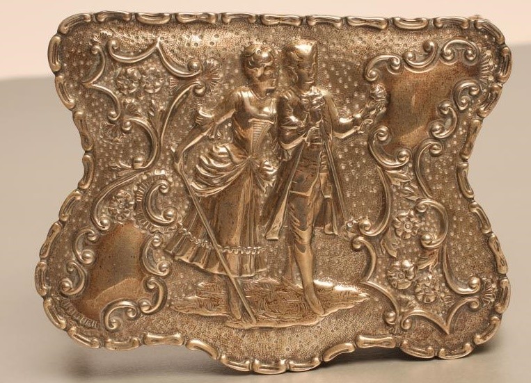 AN EDWARDIAN SILVER DRESSING TABLE BOX Image