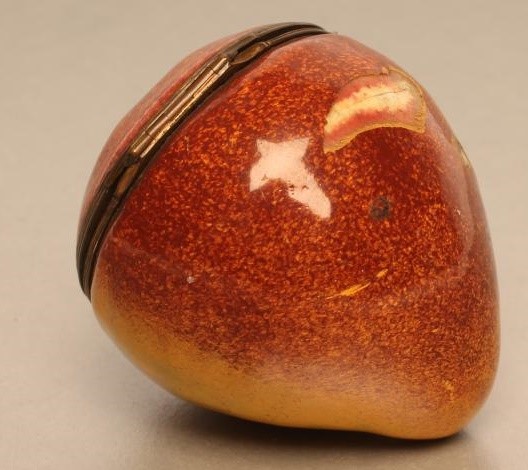 A SOUTH STAFFORDSHIRE ENAMEL PEAR BONBONIERE Image