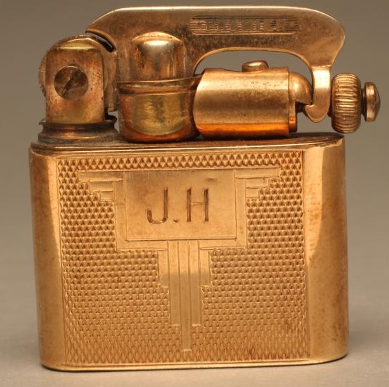 AN ART DECO 9CT GOLD "PREMIER" CIGARETTE LIGHTER Image