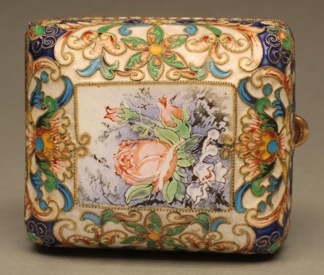 A CONTINENTAL SILVER GILT AND CLOISONNE ENAMEL BOX Image