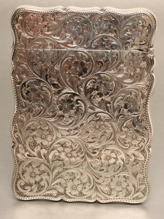 AN EDWARDIAN SILVER VISITING CARD CASE Image
