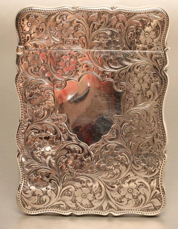 AN EDWARDIAN SILVER VISITING CARD CASE Image