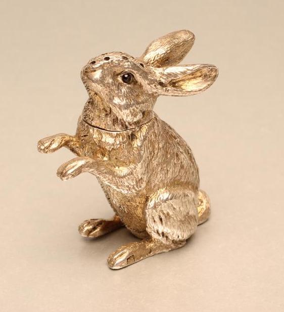 A LATE VICTORIAN SILVER NOVELTY PEPPERETTE Image