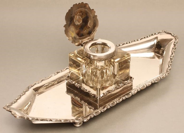 A LADY'S VICTORIAN SILVER DESK STANDISH Image