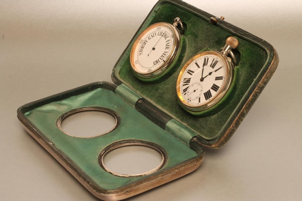 A SILVER WATCH/BAROMETER CASE Image