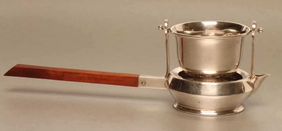 AN EDWARDIAN SILVER TEA STRAINER Image