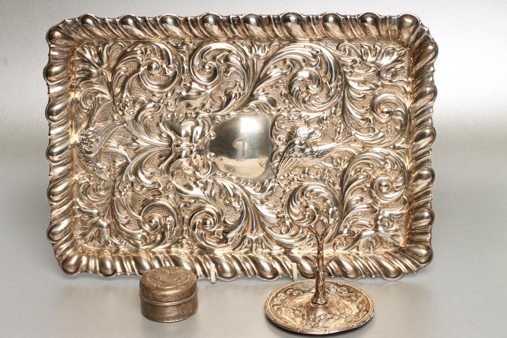 A LATE VICTORIAN SILVER DRESSING TABLE TRAY Image
