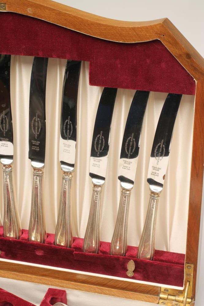 A VICTORIAN SILVER PART TABLE SERVICE Image