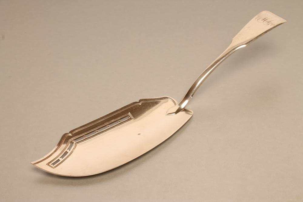 A LATE GEORGE III SILVER FISH SLICE Image