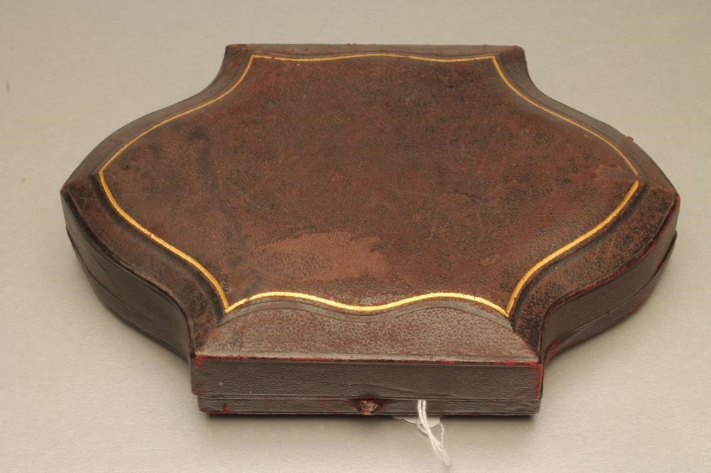 A SET OF FOUR VICTORIAN SILVER CAULDRON SALTS Image