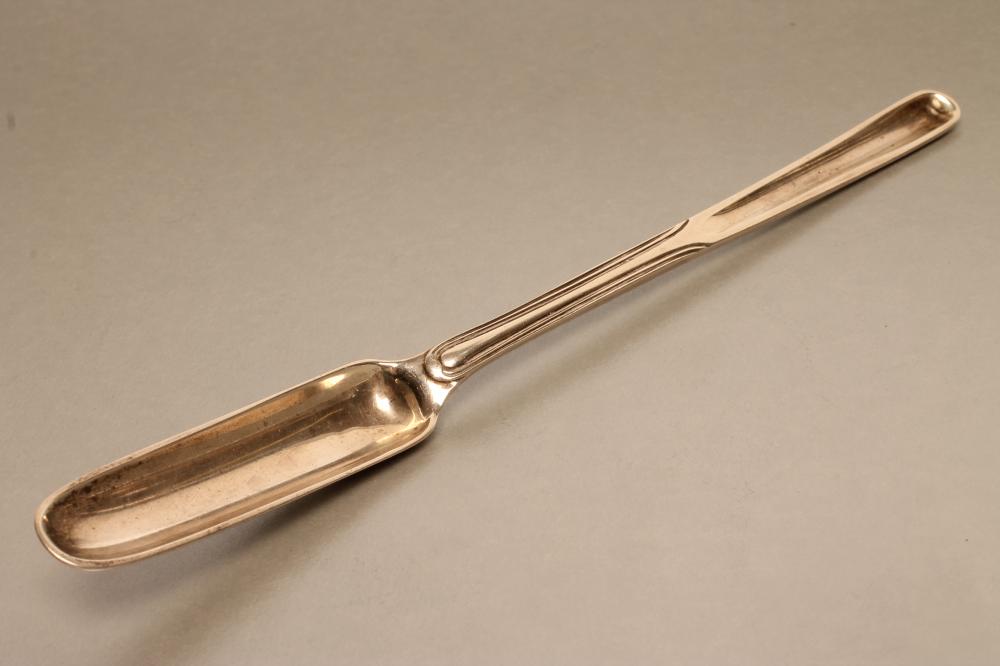 AN EARLY VICTORIAN SILVER MARROW SCOOP Image
