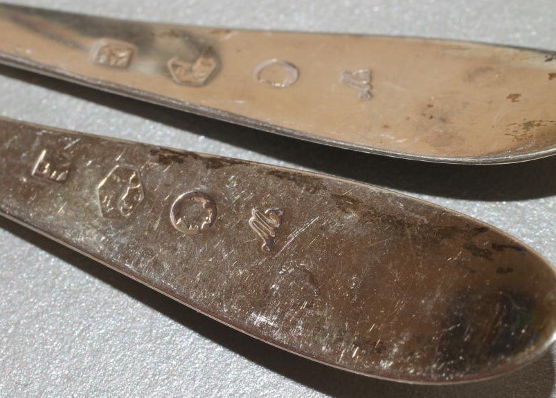 TWO SETS OF SIX DUTCH SILVER TEASPOONS Image