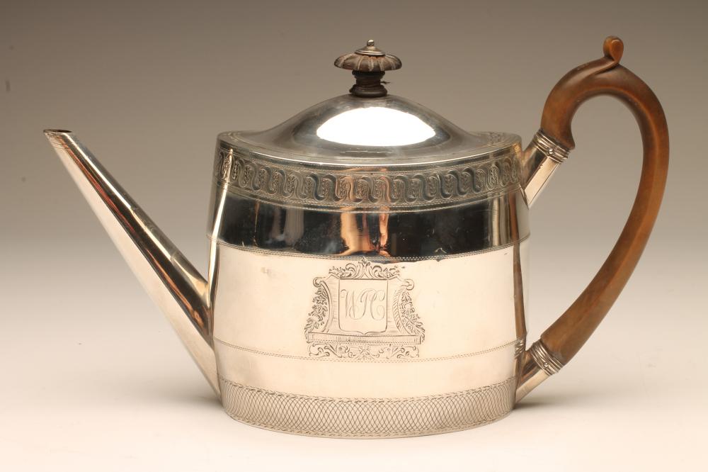 A LATE GEORGE III SILVER TEAPOT Image